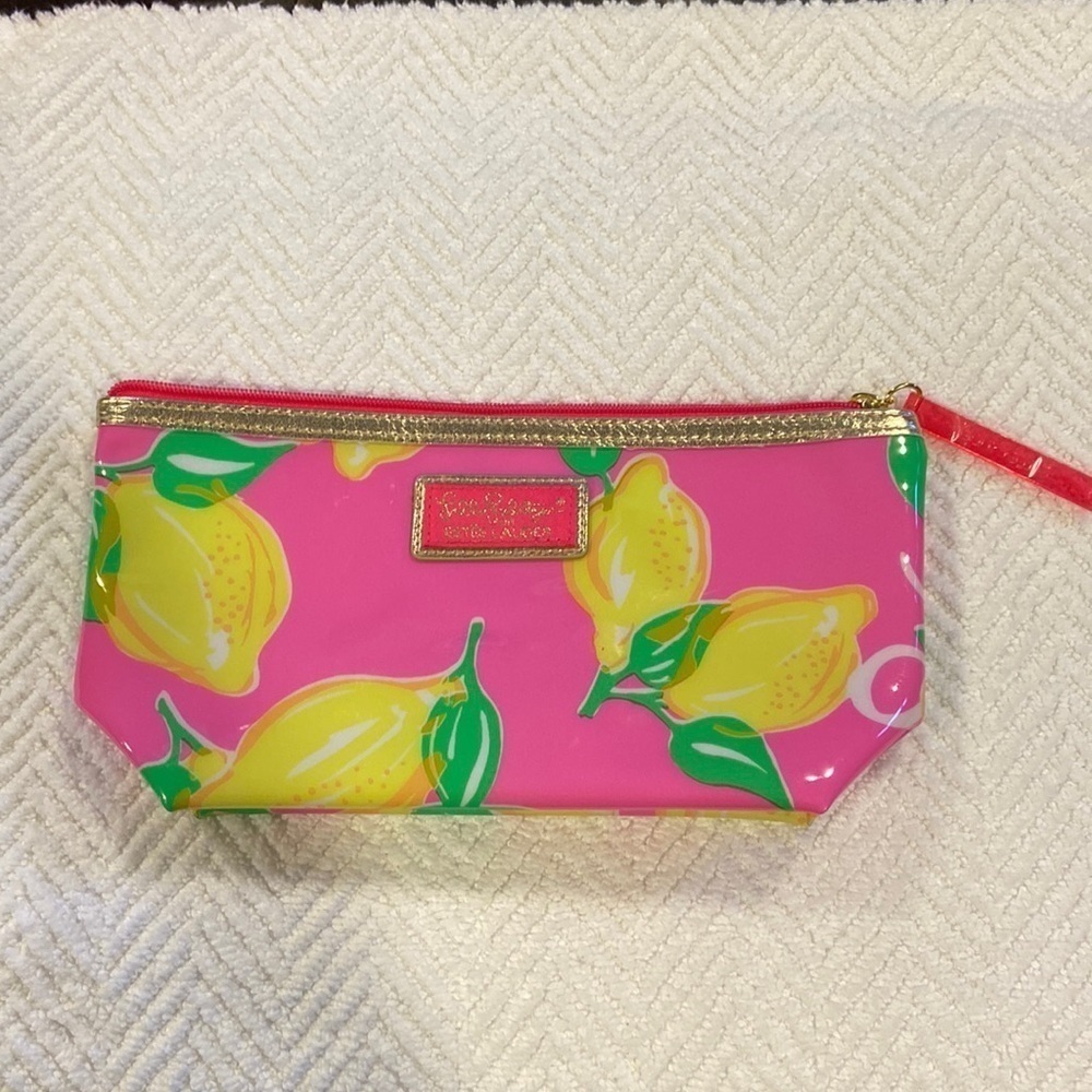 LILY PULITZER for Ester Lauder make up bag. New.​​​​​​​​​